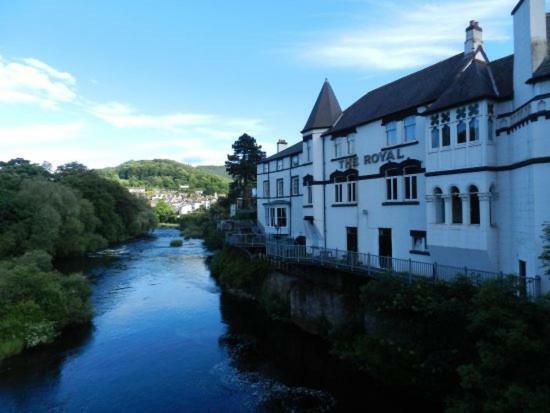 The Royal Hotel Llangollen Esterno foto