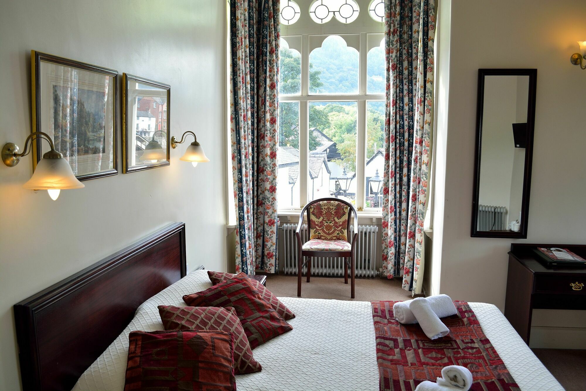 The Royal Hotel Llangollen Esterno foto