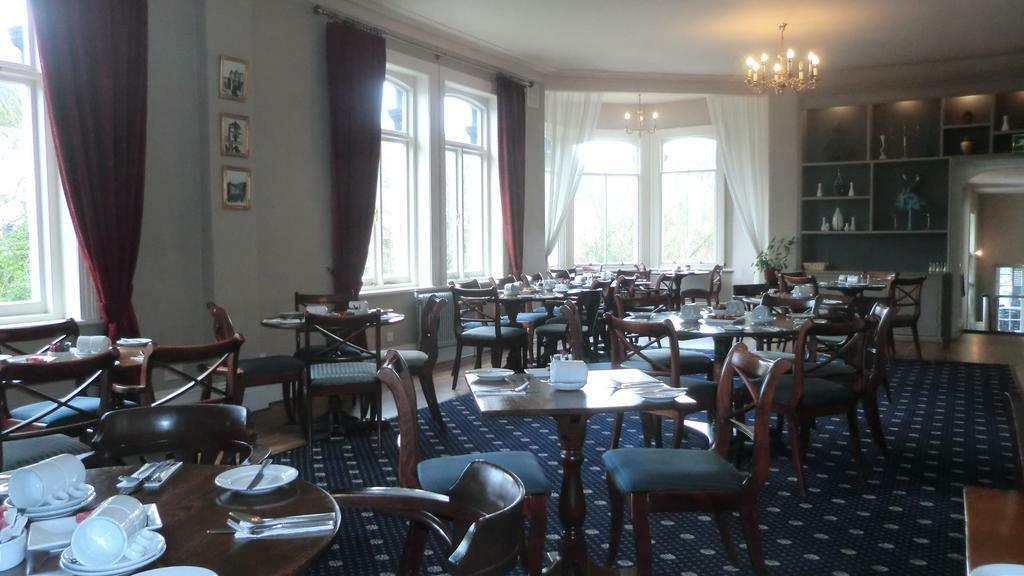 The Royal Hotel Llangollen Esterno foto